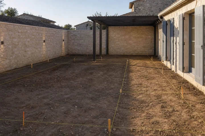 French pool courtyard: Site preparation
