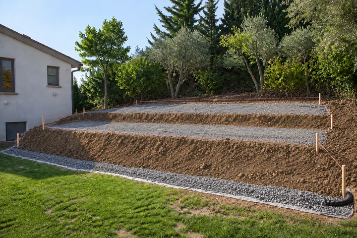 Split-level edible slope: Base works